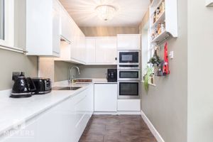 Photo 13- click for photo gallery